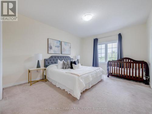 16 Vezna Crescent, Brampton, ON - Indoor Photo Showing Bedroom