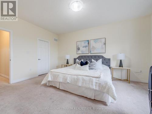 16 Vezna Crescent, Brampton, ON - Indoor Photo Showing Bedroom