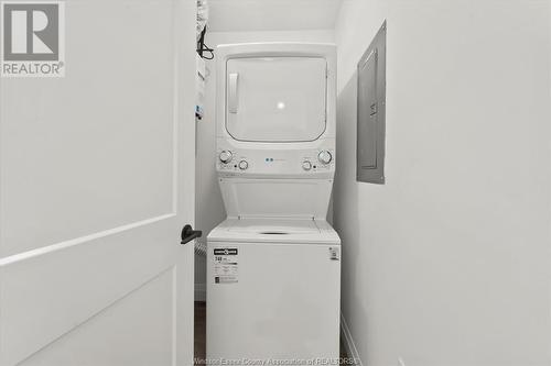 1310 Westcott Unit# Upper, Windsor, ON - Indoor Photo Showing Laundry Room