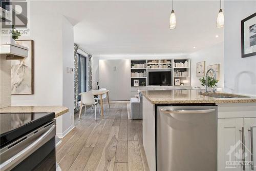 15 Murray Street Unit#2, Ottawa, ON - Indoor Photo Showing Kitchen With Upgraded Kitchen