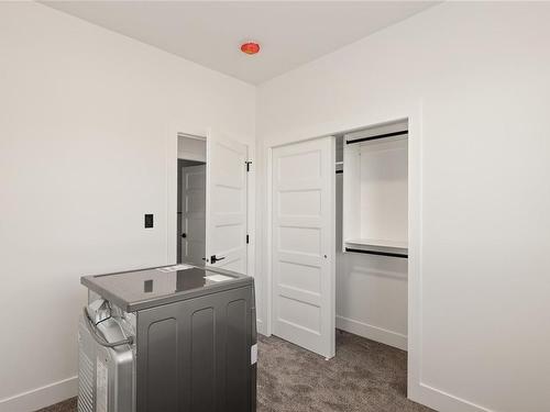 3362 Esker Lane, Duncan, BC - Indoor Photo Showing Laundry Room