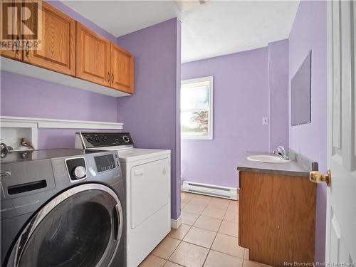 10 Armoyan Court, Moncton, NB - Indoor Photo Showing Laundry Room