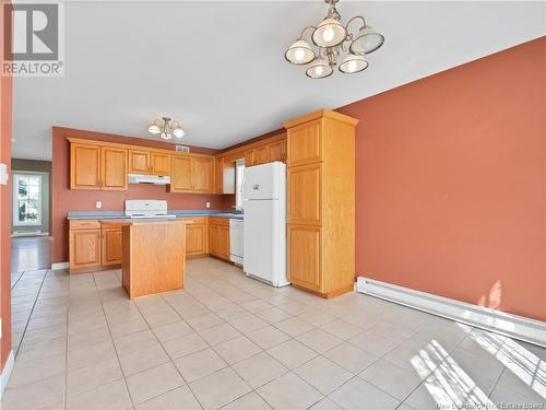 10 Armoyan Court, Moncton, NB - Indoor Photo Showing Kitchen