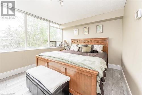 3227 King Street E Unit# 409, Kitchener, ON - Indoor Photo Showing Bedroom