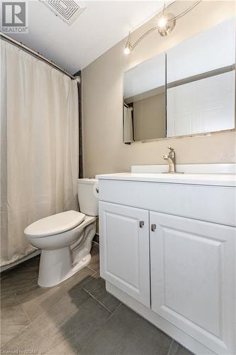 3227 King Street E Unit# 409, Kitchener, ON - Indoor Photo Showing Bathroom