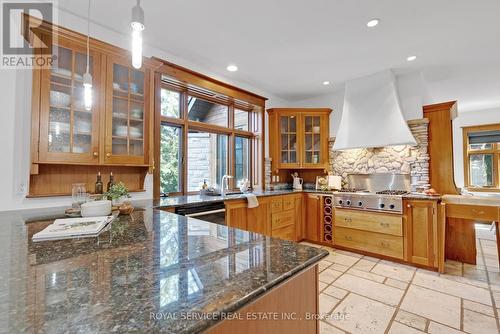 73 King Lane, Clarington, ON - Indoor Photo Showing Kitchen