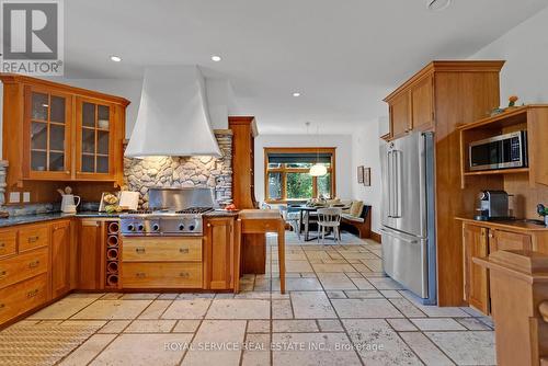 73 King Lane, Clarington, ON - Indoor Photo Showing Kitchen