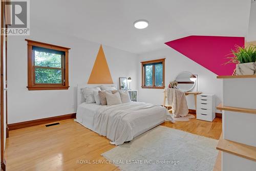 73 King Lane, Clarington, ON - Indoor Photo Showing Bedroom