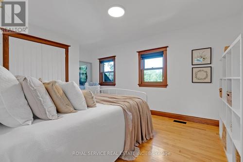 73 King Lane, Clarington, ON - Indoor Photo Showing Bedroom