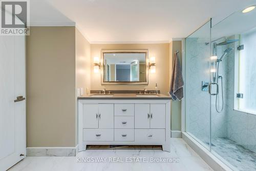 910 - 33 University Avenue, Toronto, ON - Indoor Photo Showing Bathroom