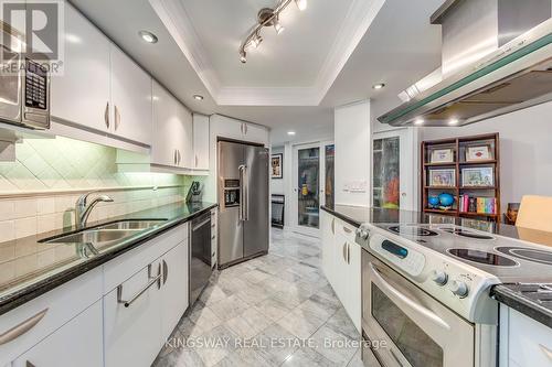 910 - 33 University Avenue, Toronto, ON - Indoor Photo Showing Kitchen With Double Sink With Upgraded Kitchen