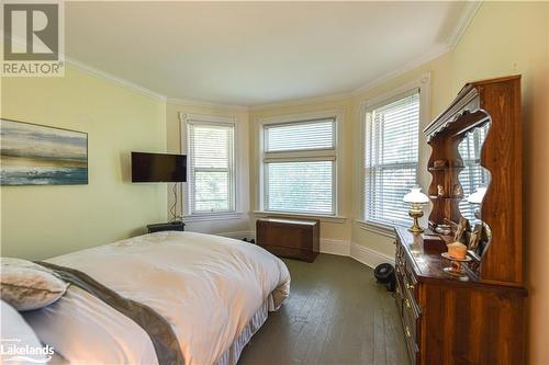 99 Tecumseth Street, Orillia, ON - Indoor Photo Showing Bedroom