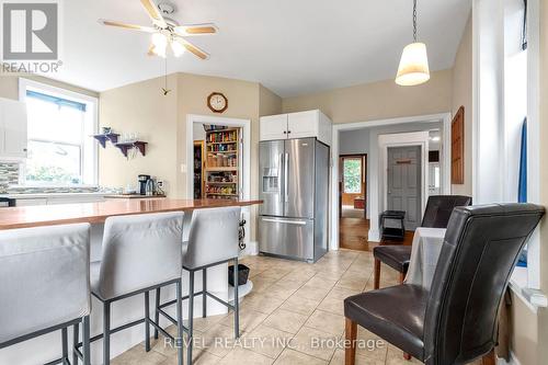 351 Hedge Road, Georgina, ON - Indoor Photo Showing Kitchen