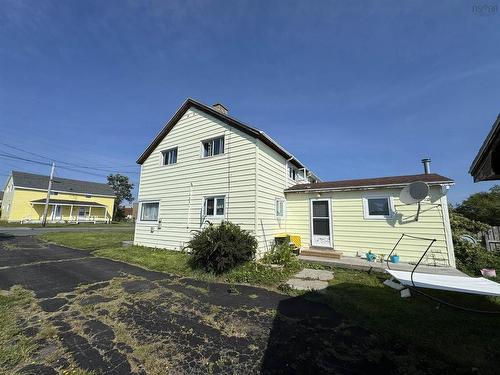 472 Eighth Street, New Waterford, NS 