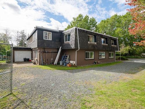 5633 Strick Rd, Port Alberni, BC 