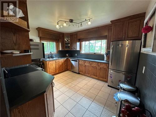 57 Simon Lake Drive, Greater Sudbury, ON - Indoor Photo Showing Kitchen