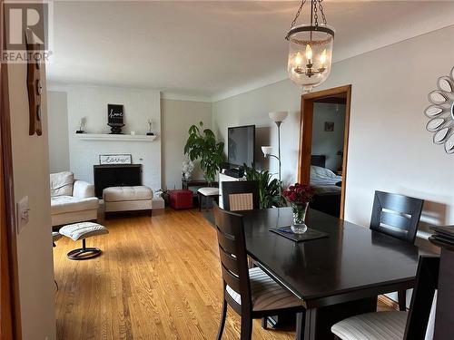 57 Simon Lake Drive, Greater Sudbury, ON - Indoor Photo Showing Dining Room