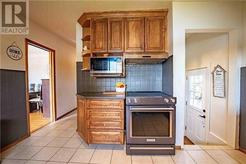 57 Simon Lake Drive, Greater Sudbury, ON - Indoor Photo Showing Kitchen