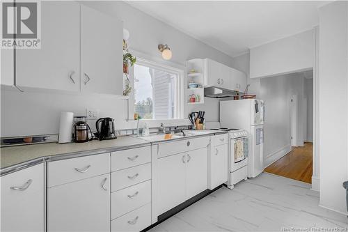 286 Douglas Avenue, Saint John, NB - Indoor Photo Showing Kitchen