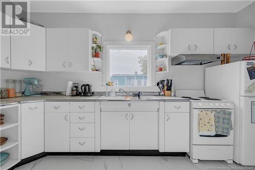 286 Douglas Avenue, Saint John, NB - Indoor Photo Showing Kitchen