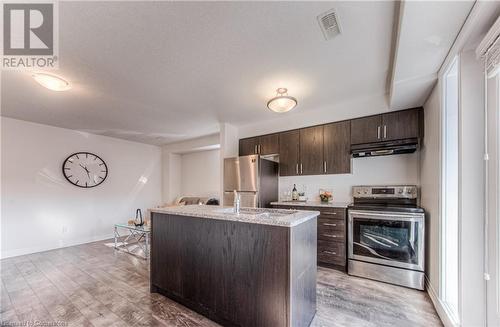 1989 Ottawa Street Unit# 20E, Kitchener, ON - Indoor Photo Showing Kitchen