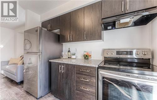 1989 Ottawa Street Unit# 20E, Kitchener, ON - Indoor Photo Showing Kitchen