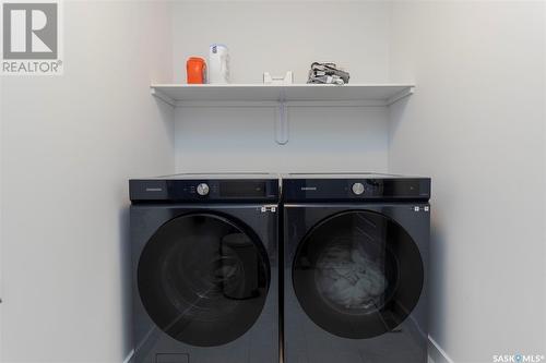 417 Germain Manor, Saskatoon, SK - Indoor Photo Showing Laundry Room