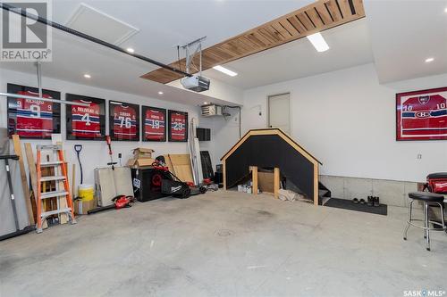 417 Germain Manor, Saskatoon, SK - Indoor Photo Showing Garage