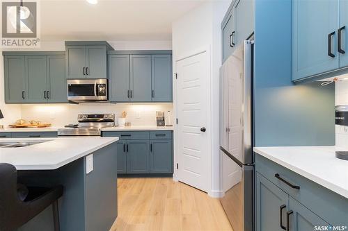 417 Germain Manor, Saskatoon, SK - Indoor Photo Showing Kitchen With Upgraded Kitchen