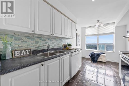 2310 - 61 Town Centre Court, Toronto (Bendale), ON - Indoor Photo Showing Kitchen With Double Sink With Upgraded Kitchen