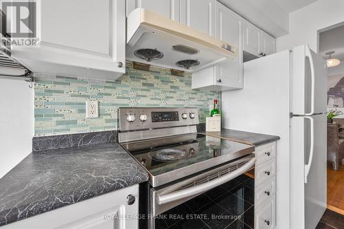 2310 - 61 Town Centre Court, Toronto (Bendale), ON - Indoor Photo Showing Kitchen