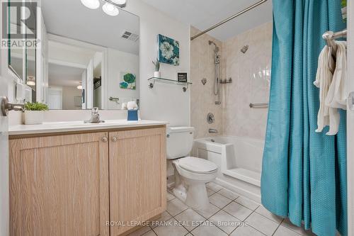 2310 - 61 Town Centre Court, Toronto (Bendale), ON - Indoor Photo Showing Bathroom