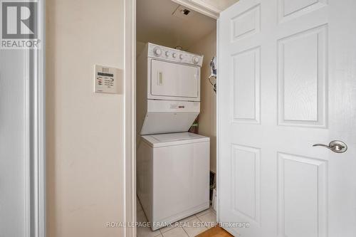 2310 - 61 Town Centre Court, Toronto (Bendale), ON - Indoor Photo Showing Laundry Room