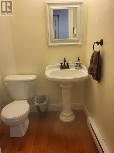 14 Coates Road, Conception Bay South, NL - Indoor Photo Showing Bathroom