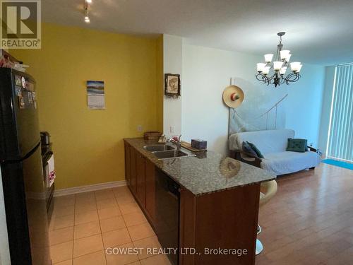 1805 - 3525 Kariya Drive, Mississauga, ON - Indoor Photo Showing Kitchen With Double Sink