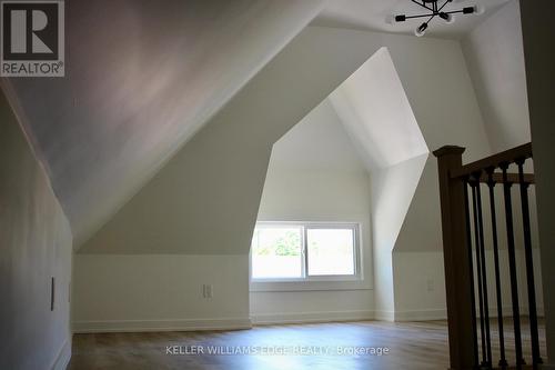 184 Burris Street, Hamilton, ON - Indoor Photo Showing Other Room