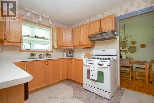 10 Killarney Road, Smith-Ennismore-Lakefield, ON - Indoor Photo Showing Kitchen