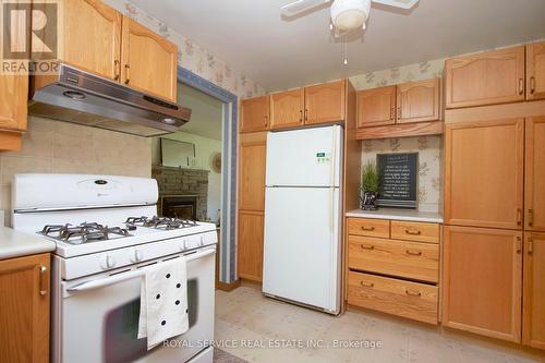 10 Killarney Road, Smith-Ennismore-Lakefield, ON - Indoor Photo Showing Kitchen