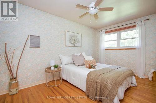 10 Killarney Road, Smith-Ennismore-Lakefield, ON - Indoor Photo Showing Bedroom