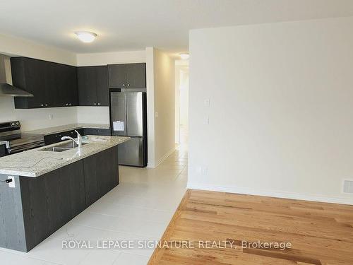 Upper-999 Black Cherry Dr, Oshawa, ON - Indoor Photo Showing Kitchen With Double Sink