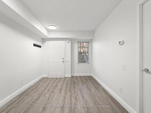 90-9 Windermere Ave, Toronto, ON - Indoor Photo Showing Other Room