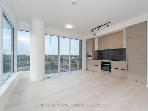 804-1285 Dupont St, Toronto, ON - Indoor Photo Showing Kitchen