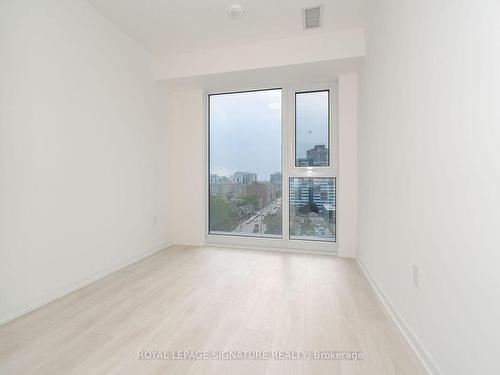 804-1285 Dupont St, Toronto, ON - Indoor Photo Showing Other Room