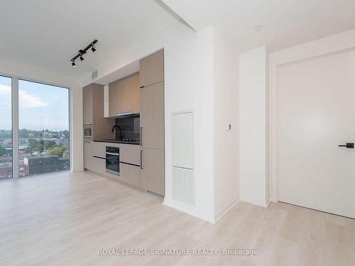 804-1285 Dupont St, Toronto, ON - Indoor Photo Showing Kitchen