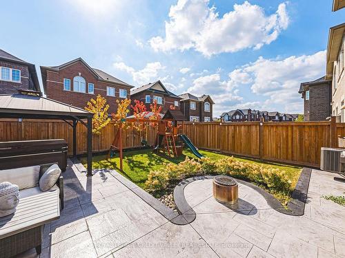 138 Branigan Cres, Halton Hills, ON - Outdoor