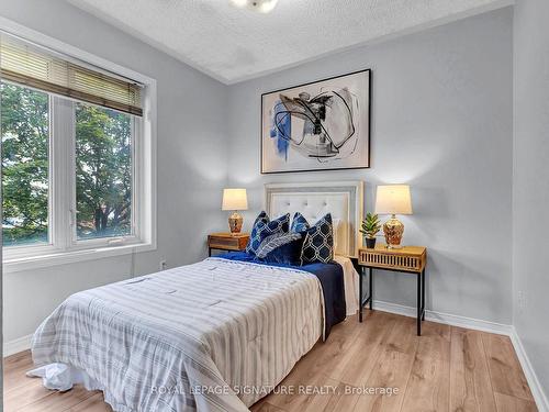 165-99 Bristol Rd, Mississauga, ON - Indoor Photo Showing Bedroom