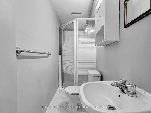 165-99 Bristol Rd, Mississauga, ON - Indoor Photo Showing Bathroom