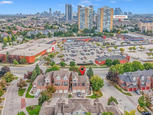 165-99 Bristol Rd, Mississauga, ON - Outdoor With View