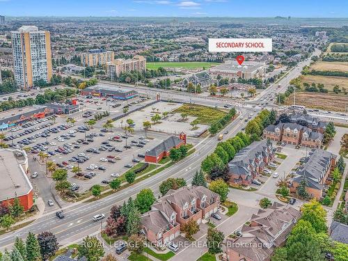 165-99 Bristol Rd, Mississauga, ON - Outdoor With View