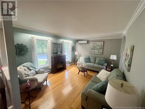 38 Sandalwood Crescent, Saint John, NB - Indoor Photo Showing Living Room